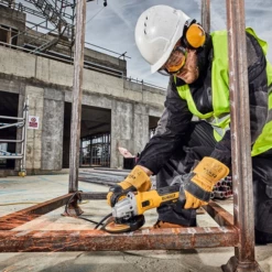 Meuleuse Filaire Dewalt DWE4357-QS 1700 W Diamètre Disque 125 Mm -Bosch Soldes Boutique 1700