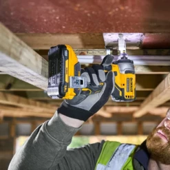 Ensemble Perceuse-visseuse à Percussion DCD709 + Visseuse à Choc DCF809 Dewalt Avec 2 Batteries 18V 4Ah Et Chargeur -Bosch Soldes Boutique 2 125