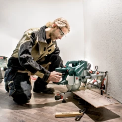 Scie à Onglet Radiale Metabo KGSV 72 Xact SYM - 1800 W