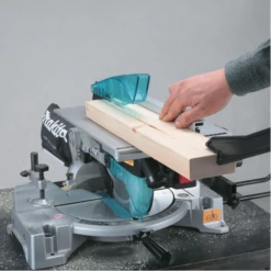 Scie à Coupe Onglet Et Délignage 1650W 260 Mm Référence LH1040 Makita