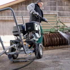 Nettoyeur Haute Pression HD 8/23 G Classic Karcher Débit 800 L/h -Bosch Soldes Boutique p255725 pic1