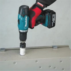 Perceuse Visseuse Makita 18V Avec 2 Batteries Li-Ion 3Ah DDF453SFE -Bosch Soldes Boutique perceusevisseuse18vliion3ahddf453sfe 311074 1